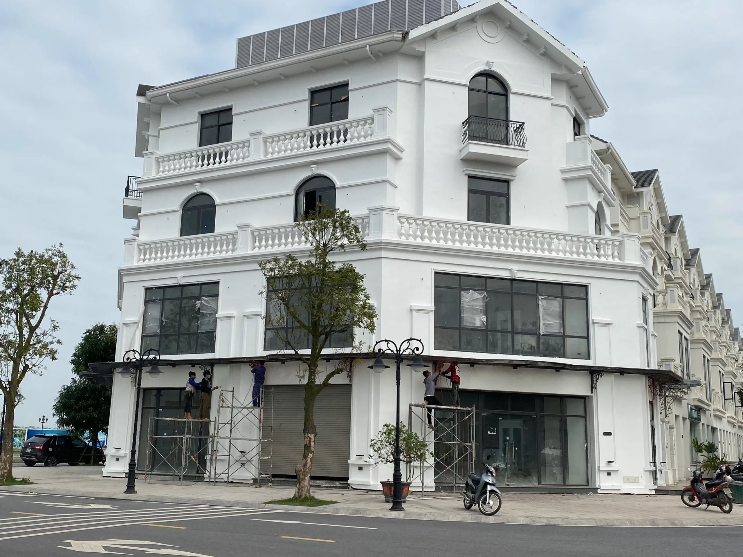 Kinh nghiệm chọn thuê nhà làm văn phòng hiệu quả và tiết kiệm chi phí